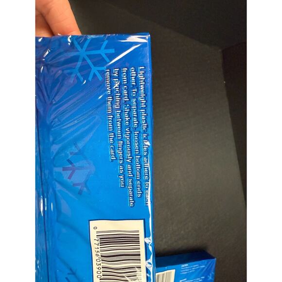 3 Christmas Tree Icicles Tinsel 2000 Strands 18 in. Long USA Union Wadding Co - Picture 5 of 8